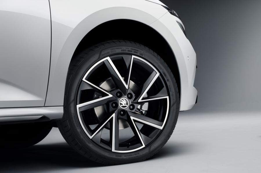 Колеса Skoda Kamiq Monte Carlo 2019 года  (WW) (фото 13 из 16)